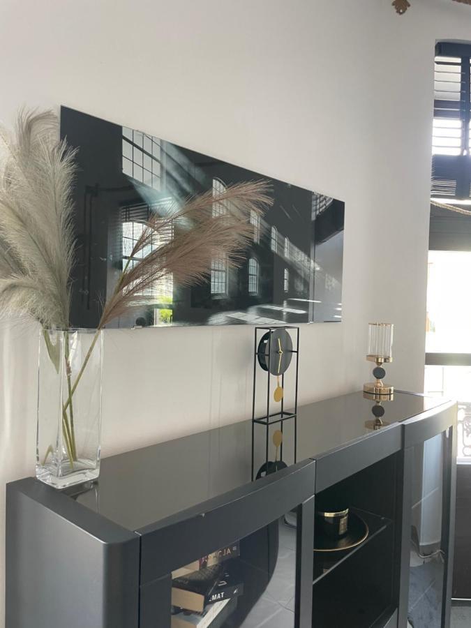 Apartament W Centrum Przy Studni 102M2 Apartment Chelm Bagian luar foto